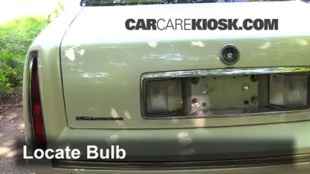 1997 Cadillac DeVille 4.6L V8 Sedan Éclairage Feux de marche arrière (remplacer une ampoule)